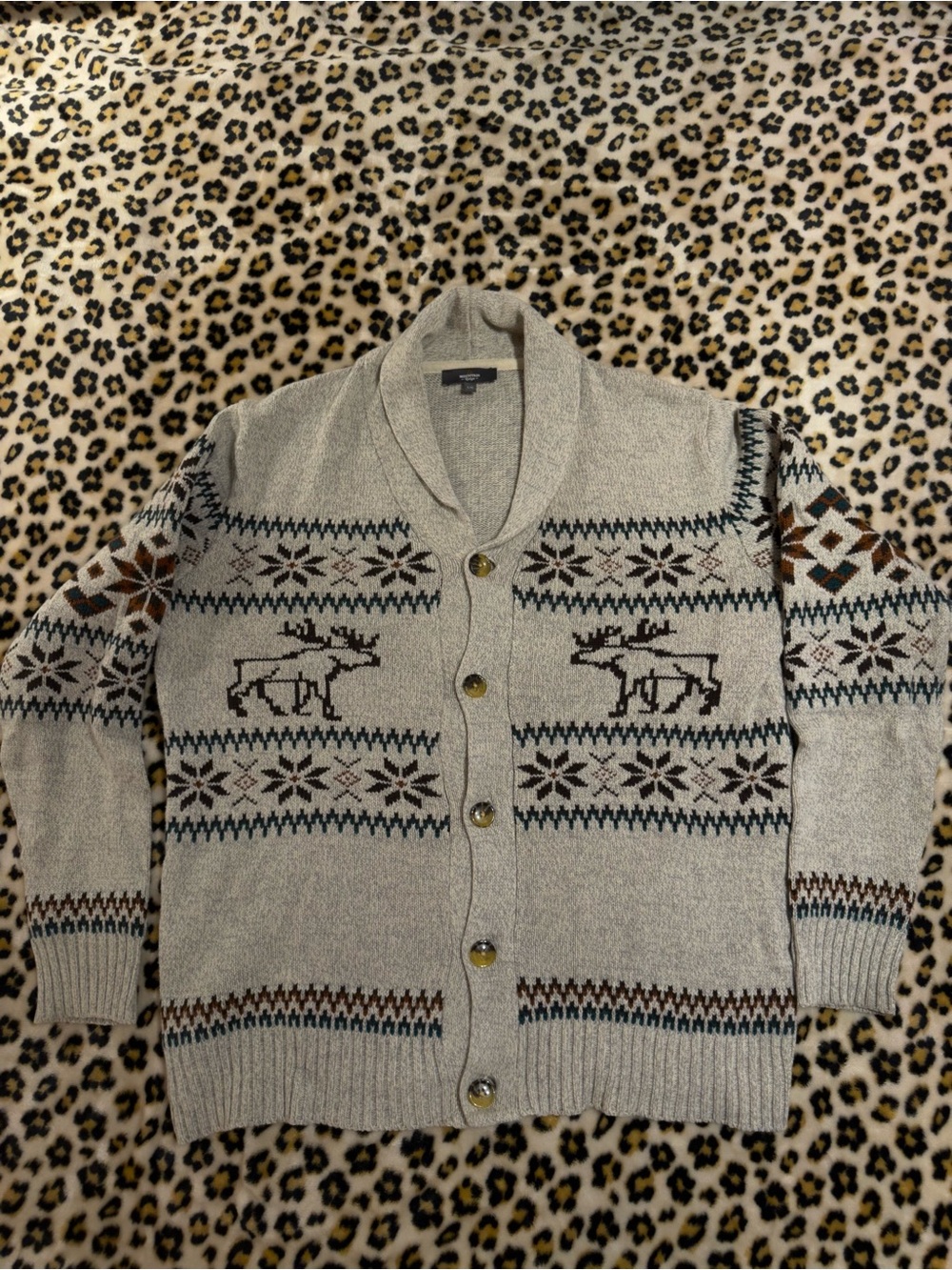 Mountain Ridge Shawl Collar Moose Cardigan Sweater | Men’s Medium